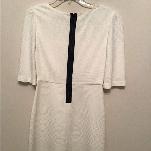 Alice & Olivia Cream Textured Dress - Picture 3 of 4